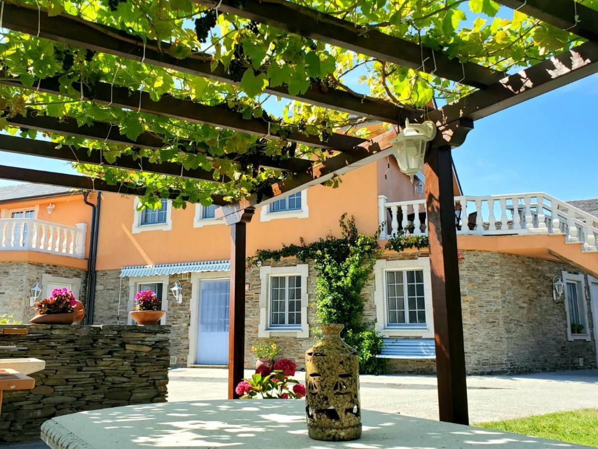 Apartamentos Turisticos Rosa 里瓦德奥 外观 照片